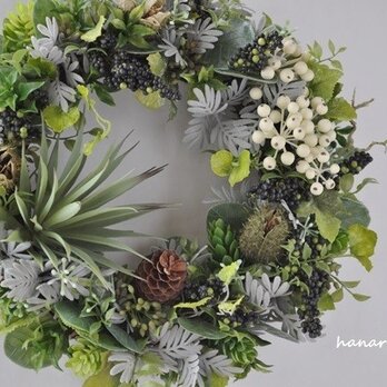Dracaena wreath：white & black berryの画像