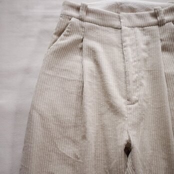corduroy widetuck pants <太Offwhite>の画像
