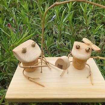 竹細工～カエル（おむすび）の画像