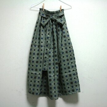 麻　青花模様　リボンベルトのゴムスカート　Ｆサイズの画像