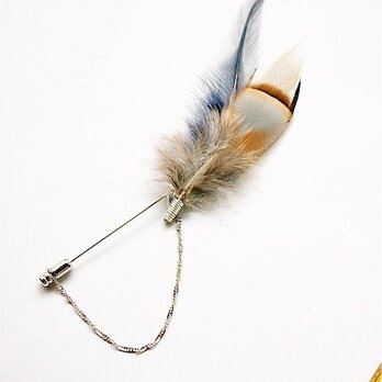 blue x blackwhite feather hatpinの画像
