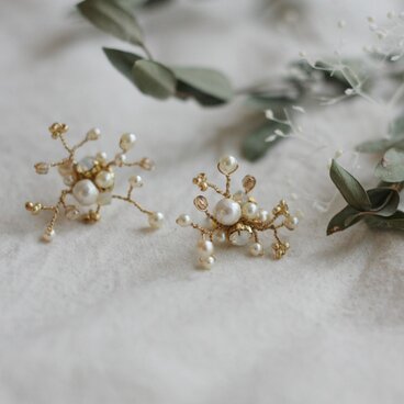 カスミソウの星座ピアス