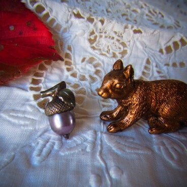 どんぐり　ピンブローチ SV925