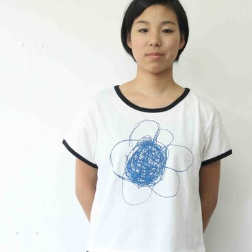 OUTLET No.052　ショート丈Tシャツ