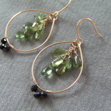 14kgf グリーンアパタイト＆ブラックスピネルピアス　k14gf希少パワーストーン