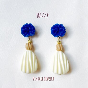 ヴィンテージビーズ イヤリングor ピアス