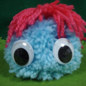 毛糸ボンボン  ふさふさちゃん