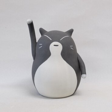 招き猫(中・右手）