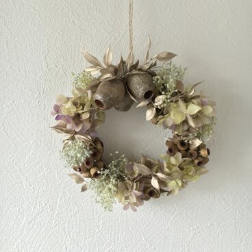 グリーン×パープルあじさいとプラチナゴールドリーフのリース