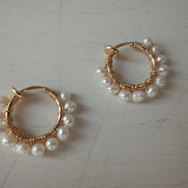 フープイヤリングmini（淡水パール）
