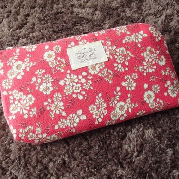 ケース装着PS Vita(PSP)用ポーチ◆ピンク×ホワイトフラワー