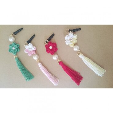 お花とタッセルの和風イヤホンジャック