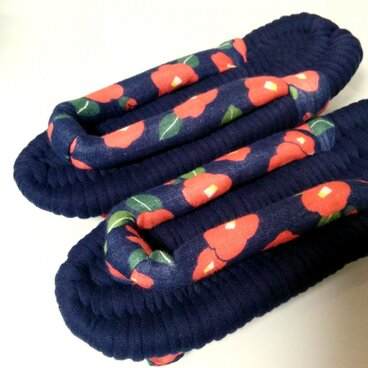 tamakoka様★布ぞうり《紺・柄》23〜25cm