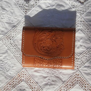 本革（牛革）二つ折りコインケース【ハンドメイド】