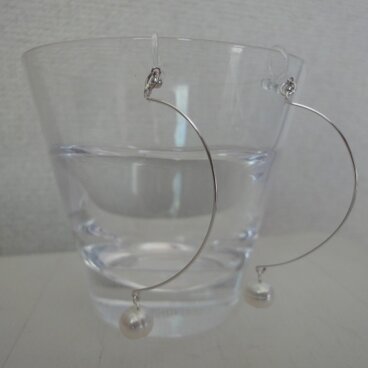 淡水パールの三日月イヤリング(シルバー)