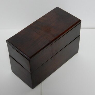 さくらの横長の弁当箱