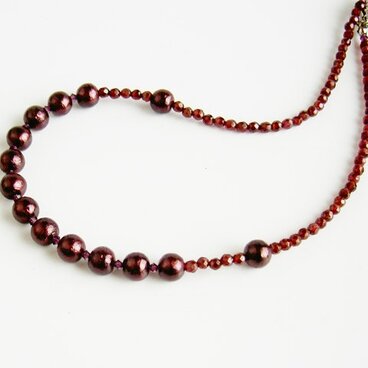 コットンパールとガーネットのネックレス