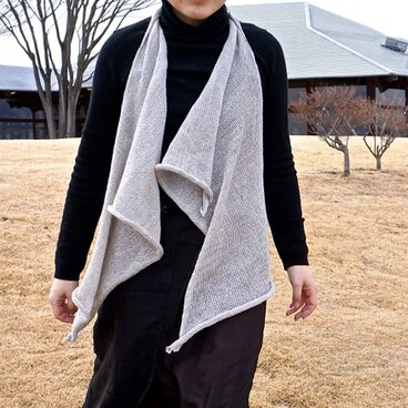 ホルターネックベスト(薄グレイ）素材＝麻100％     ＜作品No.B-443＞