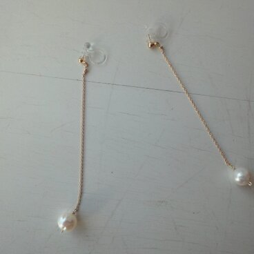 一粒淡水パールのチェーンイヤリング