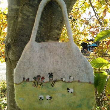 お山のひつじバッグ