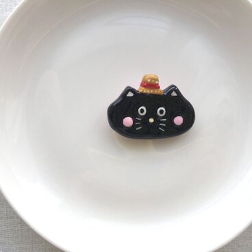 「アロハねこ」ブローチ（黒）