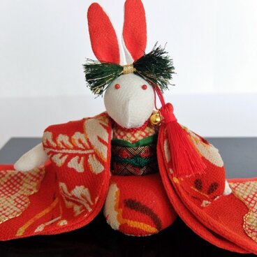 再販：赤い振袖のうさぎさん