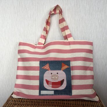 入園・入学のお子様にオリジナルレッスンバッグ