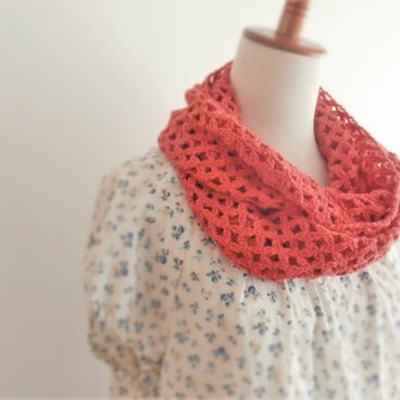 オレンジ色のスヌード