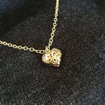 ゴールドフィルドハートロングネックレス