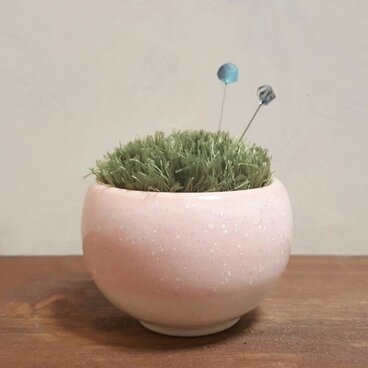 mini芝鉢ピンクッション01 ※マチ針２本セット