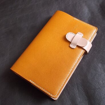 栃木レザーオイルレザー＆サドルレザー手帳カバー・キャメル