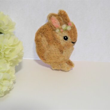 花冠のウサギちゃん 横向きver.