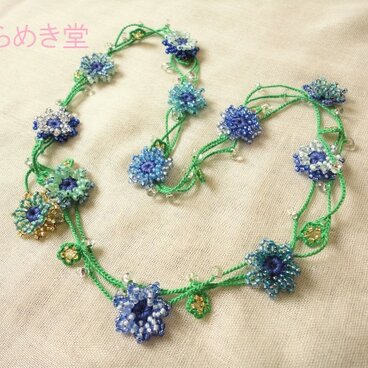 夏色ブルー♪小さなお花のビーズラリエット