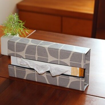 ティッシュケース・ビニールコーティング布 ✧ 強力マグネット式