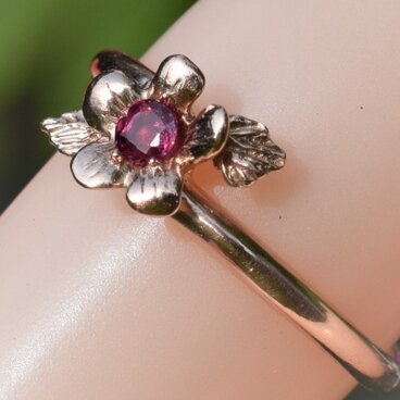 フラワーリングＫ１０ルビー