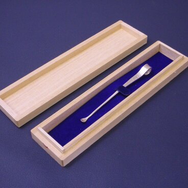 純銀製耳かき　（桐箱付き）