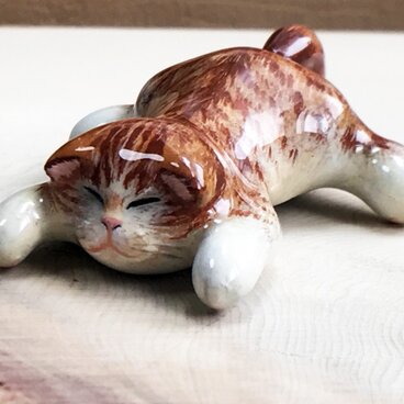 ネコブローチ『グーデン　マイヤーさん』　チャトラホワイト猫