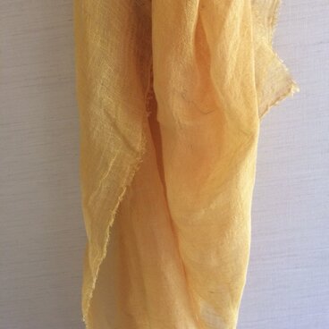 草木染めストール（たまねぎと黄金花ブレンド・山吹色）