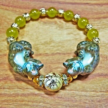 『お招き様』キジ白猫・黄珠 ネコブレスレット