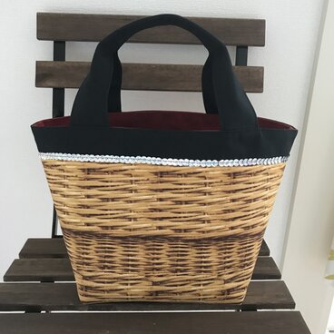 Medium size   Tote Bag