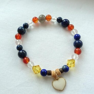 送料無料☆蟹座新月＊天然石ブレスレット☆ホワイトハートチャーム