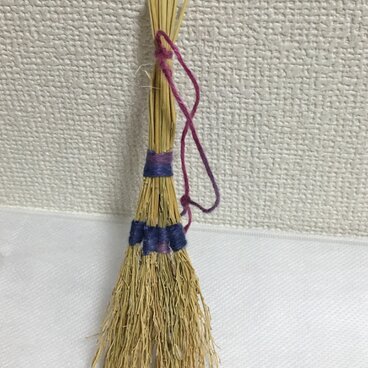 ミニミニほうき（むらさき）