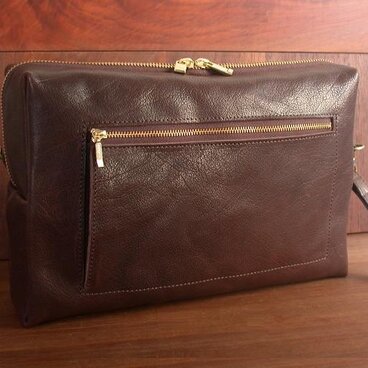 LLサイズ●スマホ外ポケット付きスクエアショルダーバッグ　こげ茶　