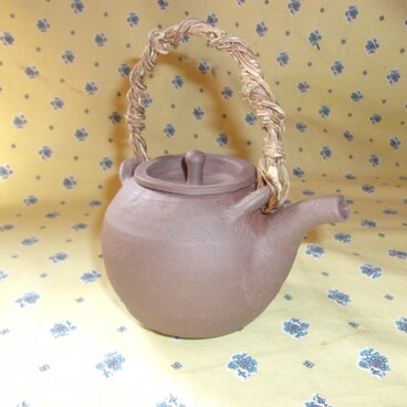 手捻り焼締上手急須　㋑