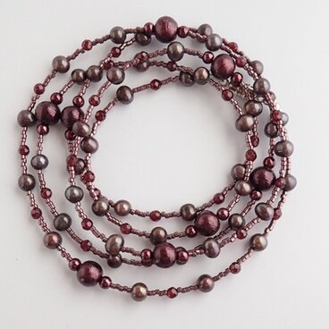 コットンパール（ボルドー）淡水パール・天然石ガーネットのロングネックレス