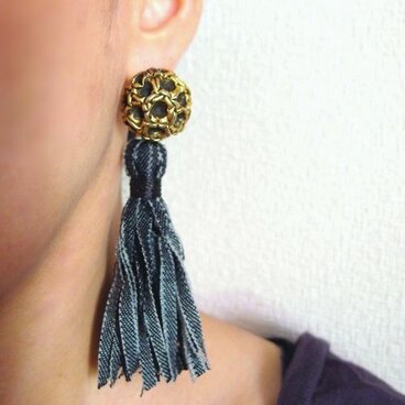 デニムフリンジヴィンテージボタンピアス