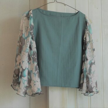 N*h　翡翠ブラウス