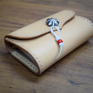 サドルレザーのコインキャッチャー