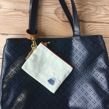 ビーズ刺繍ミニポーチ（富士山✕日の丸）