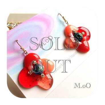 3.ぷっくり＊カラフル お花？ピアス